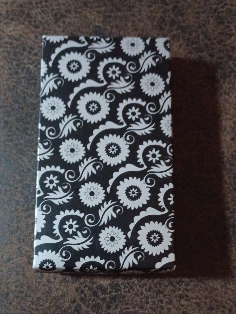 $4 Add-on Black & White Floral Rectangular Necklace Box